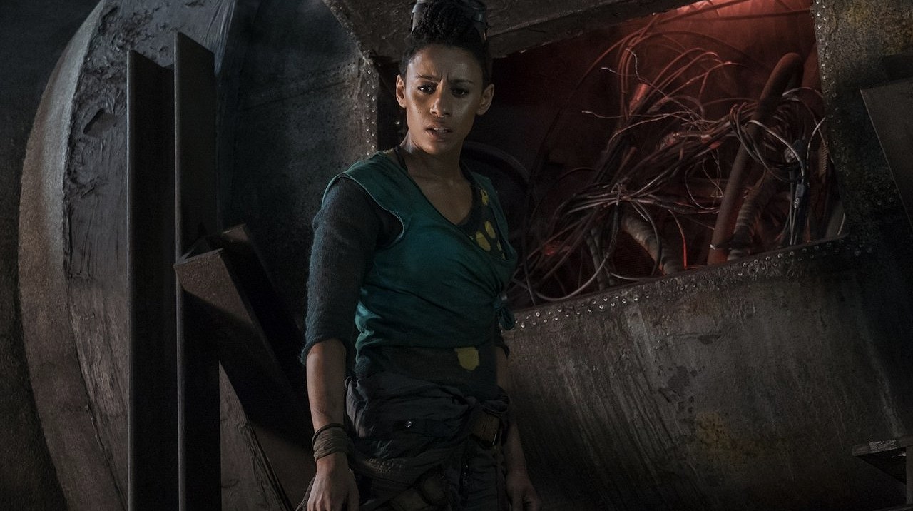 ทลายโลกใต้พิภพ! รีวิว Iron Sky 2: ทัพเหล็กนาซีถล่มโลก 2 หนังที่บ้าคลั่งกว่าเดิม 100 เท่า